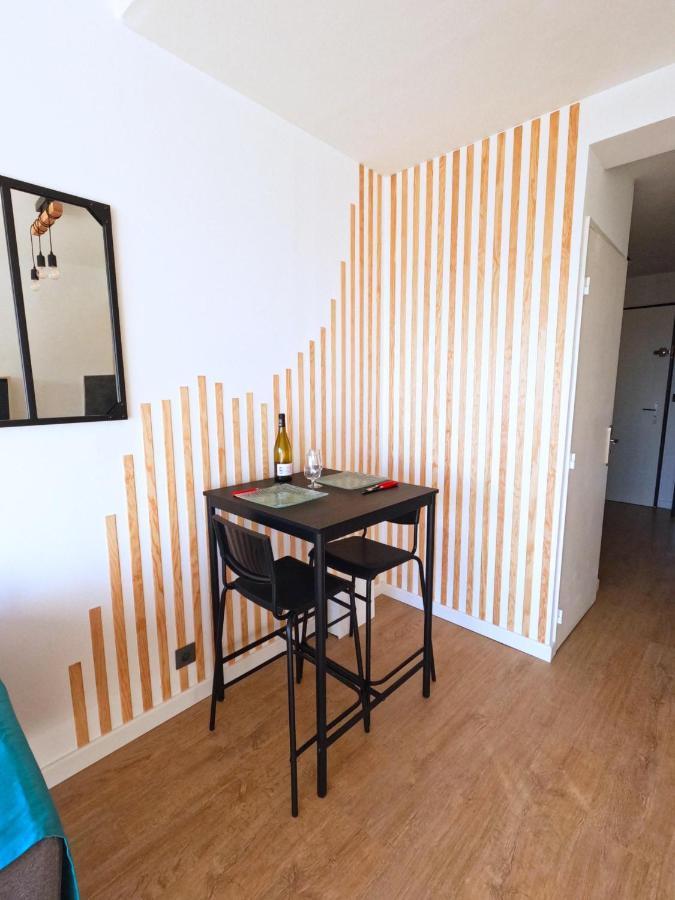 Appartement Hyeres - Costebelle Duplex Vue Mer Balcon Residence Privee Parking - Marie Caroline Eksteriør billede